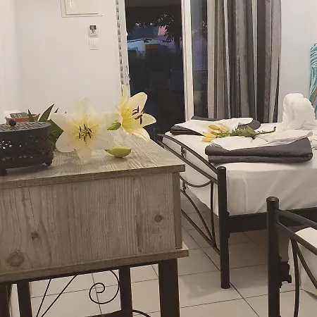 Jnp Нощувка със закуска (B & B)