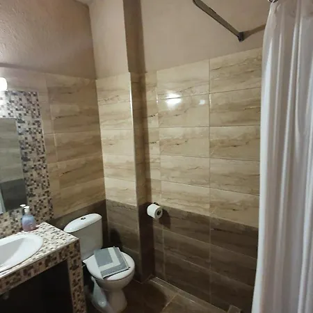 Нощувка със закуска (B & B) Jnp