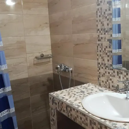 Нощувка със закуска (B & B) Jnp