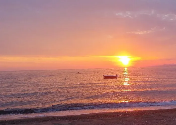 Jnp Alojamento de Acomodação e Pequeno-almoço Néos Marmarás