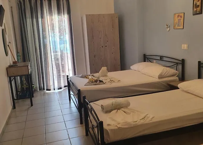 Jnp * Néos Marmarás