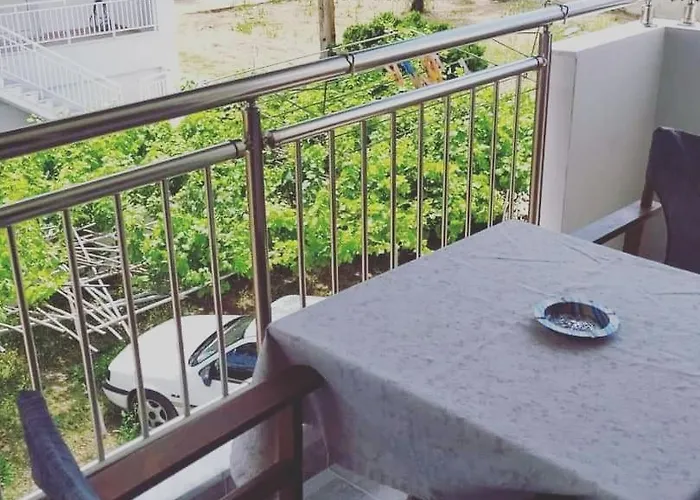 Alojamento de Acomodação e Pequeno-almoço Jnp Néos Marmarás