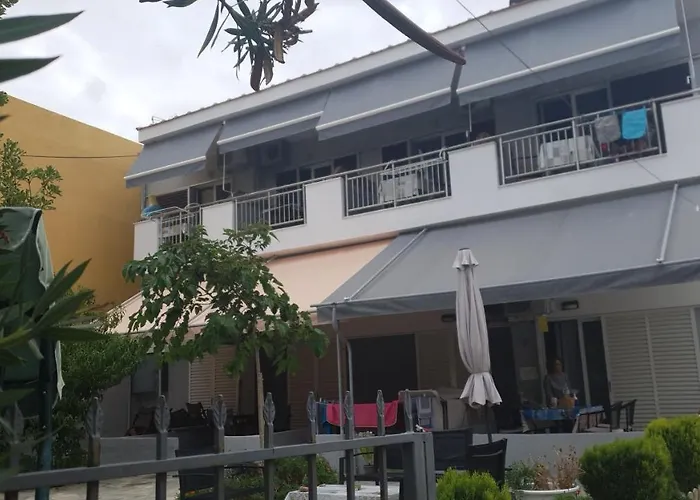 Jnp Alojamento de Acomodação e Pequeno-almoço Néos Marmarás